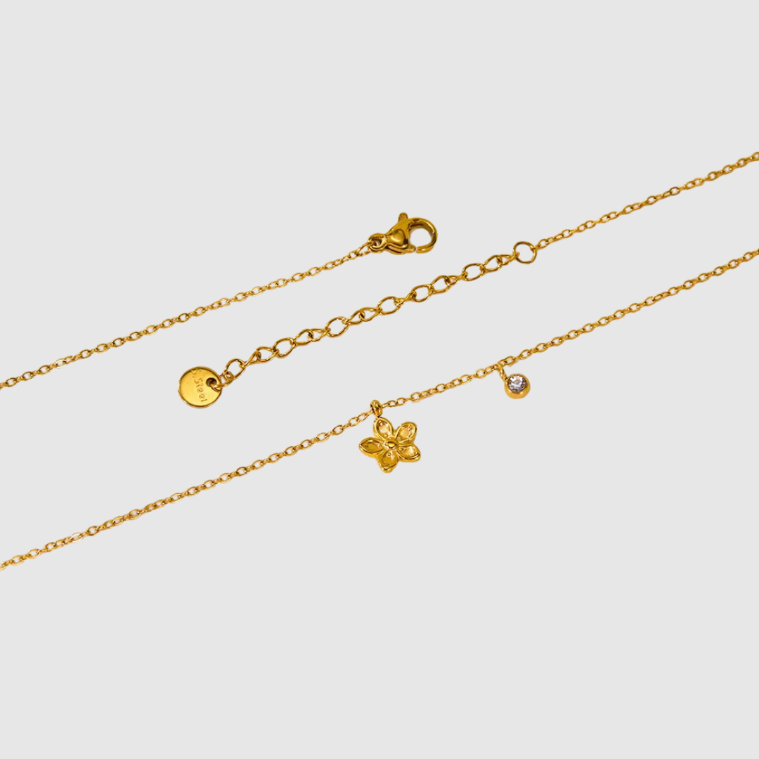BloomEssence | Collana in Acciaio Inossidabile con Motivo Floreale