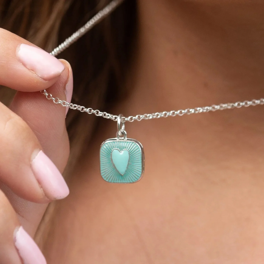 Love's Glow – Collana con Cuore in Acciaio Inossidabile Colorato