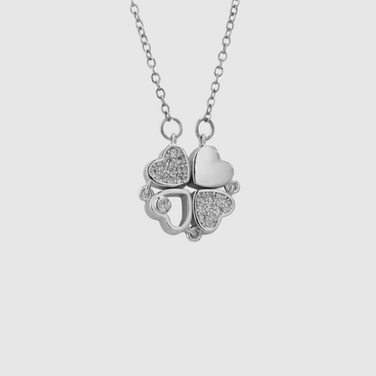 Charming Clover – Collana in Titanio